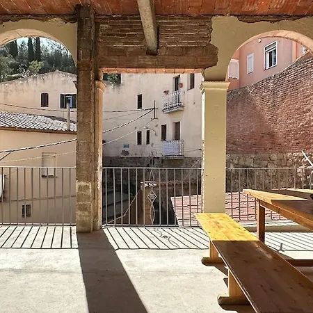 Cavall Bernat En Casa Cami De Les Aiguees *